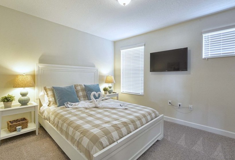 Solterra 5 Bedrooms House W/pool7037sr