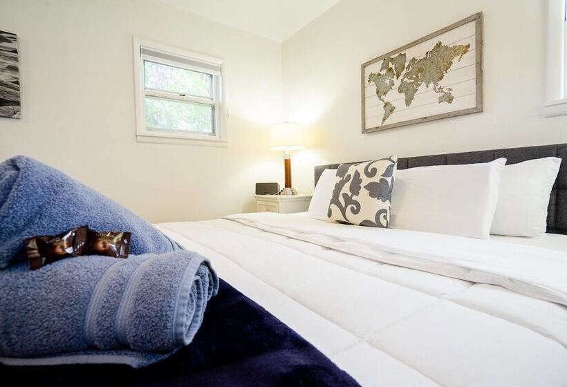 The Grand Berkley Experience Near Tennyson Street