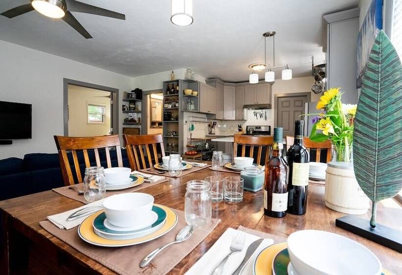 The Grand Berkley Experience Near Tennyson Street