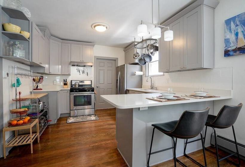 The Grand Berkley Experience Near Tennyson Street