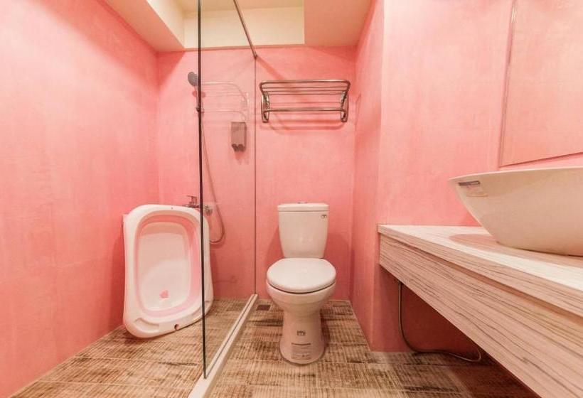 هاستل Lady M Luodong