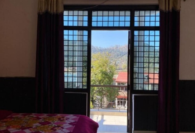 בית מלון כפרי Goroomgo Silver Tree Inn Bhimtal