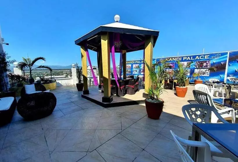 هتل Kandi Palace