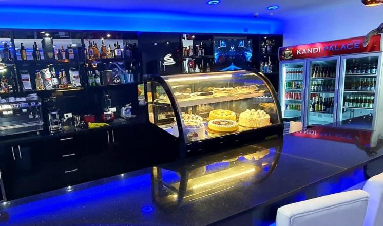 Szálloda Kandi Palace