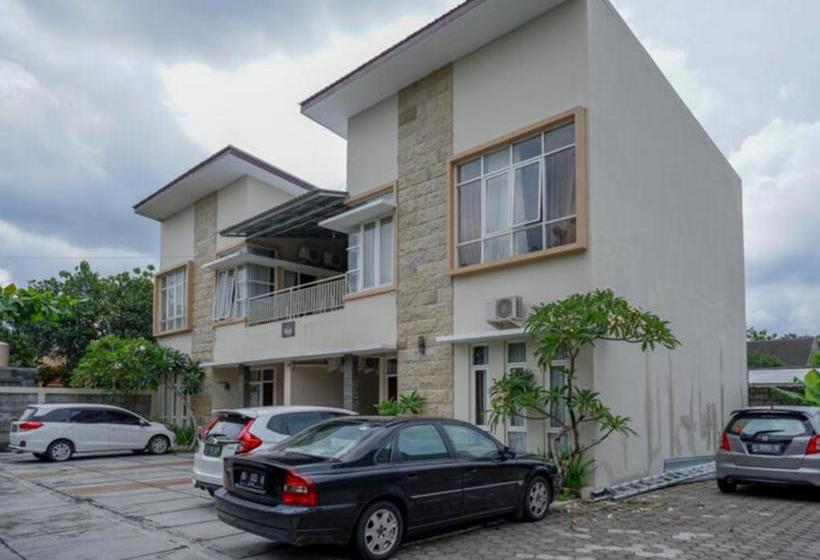 בית מלון כפרי Koolkost @ Jalan Damai