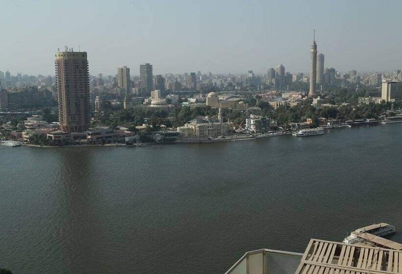 Grand Nile Royal Hotel At Nile Plaza