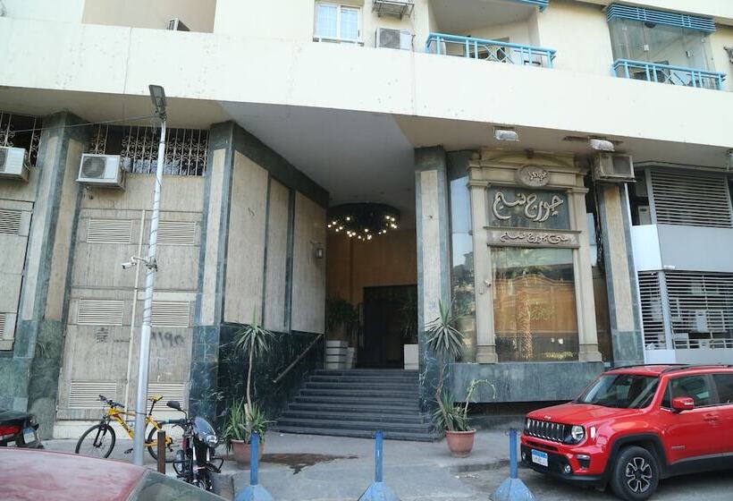 Grand Nile Royal Hotel At Nile Plaza