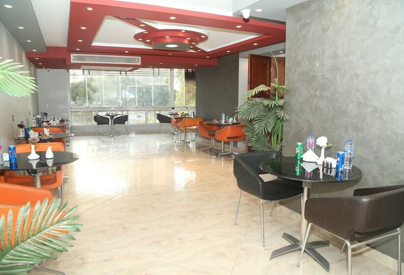 Grand Nile Royal Hotel At Nile Plaza