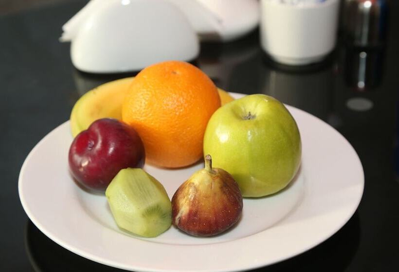 Grand Nile Royal Hotel At Nile Plaza