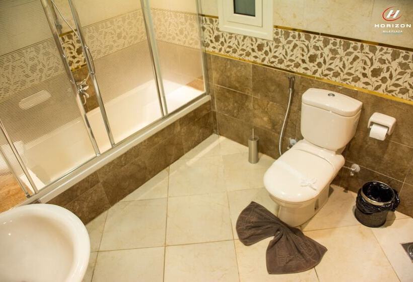 Grand Nile Royal Hotel At Nile Plaza