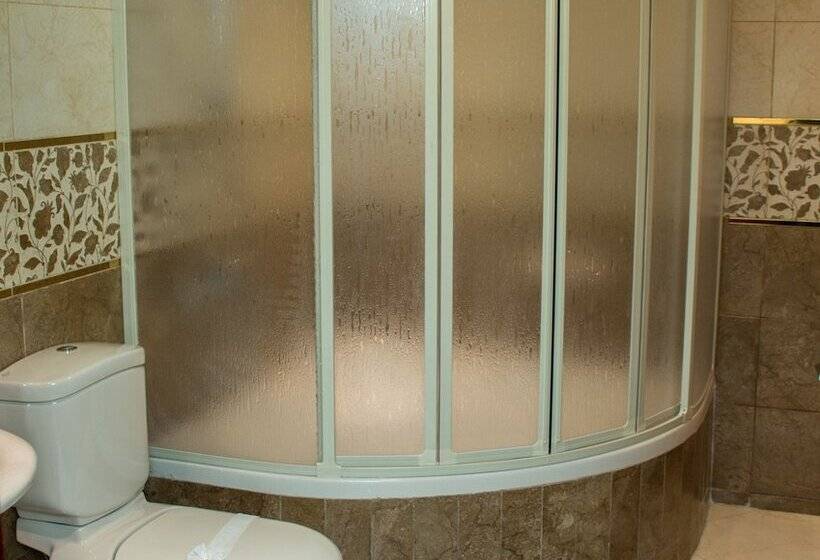 Grand Nile Royal Hotel At Nile Plaza