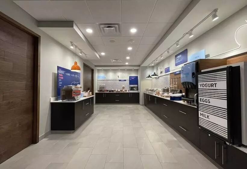 ホテル Holiday Inn Express & Suites   Ft. Smith   Airport, An Ihg