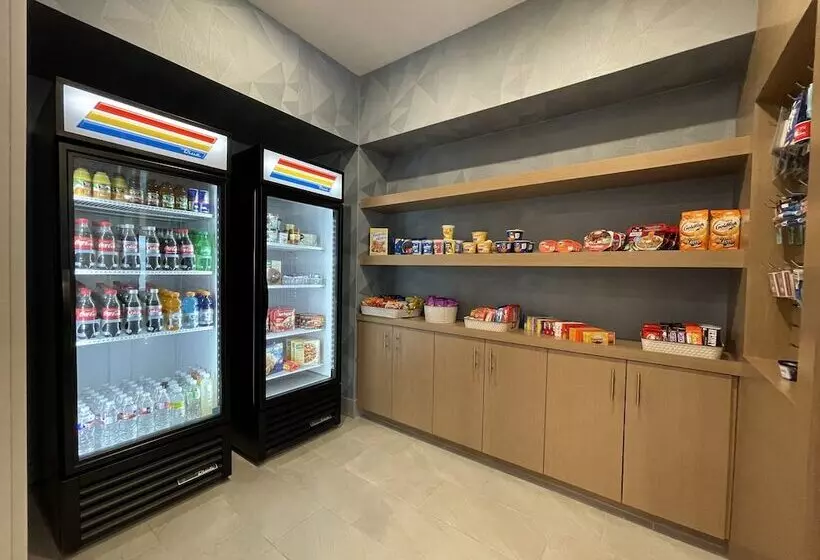 ホテル Holiday Inn Express & Suites   Ft. Smith   Airport, An Ihg