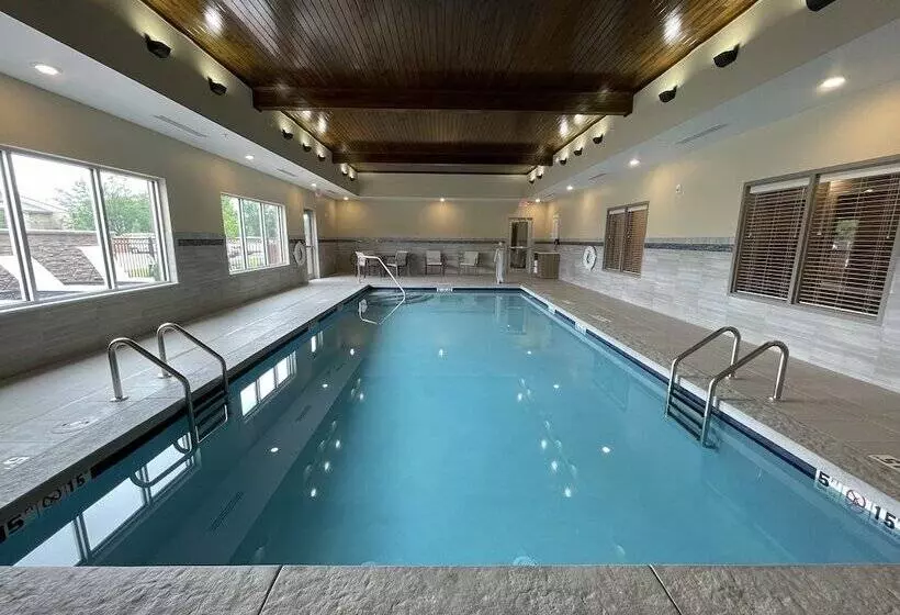 ホテル Holiday Inn Express & Suites   Ft. Smith   Airport, An Ihg