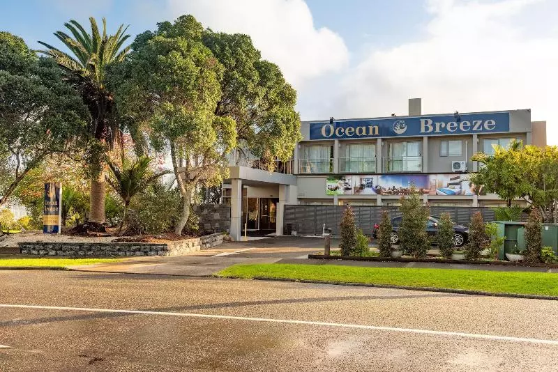 Hotelli Ocean Breeze