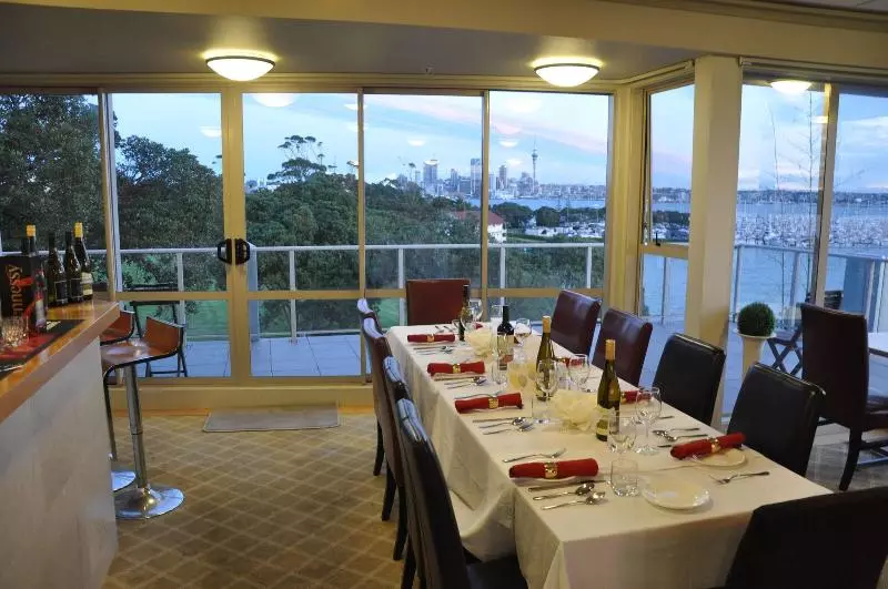 Hotelli Ocean Breeze