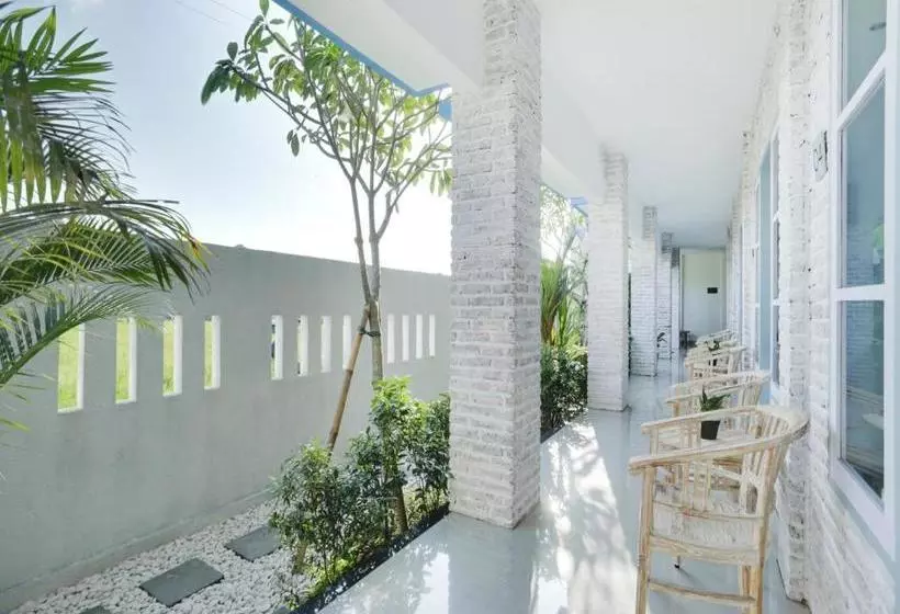 ホテル Pondok Ayu Santorini