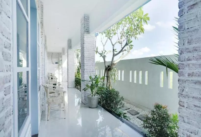 ホテル Pondok Ayu Santorini