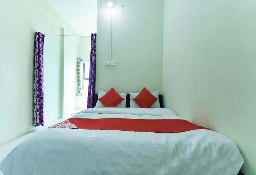 בית מלון כפרי Oyo 75657  Omkar Lodge