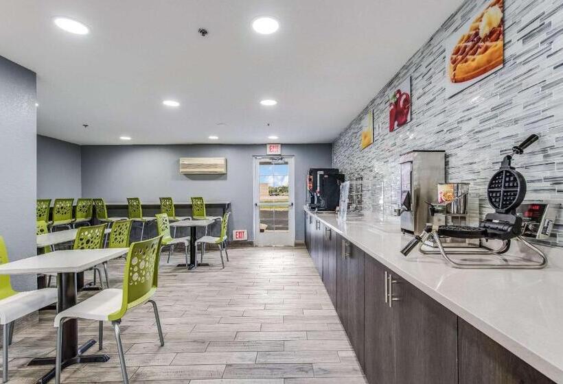 Отель Quality Inn Owatonna Near Medical Center