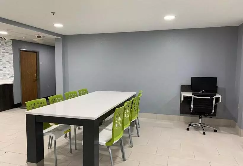 ホテル Quality Inn Owatonna Near Medical Center