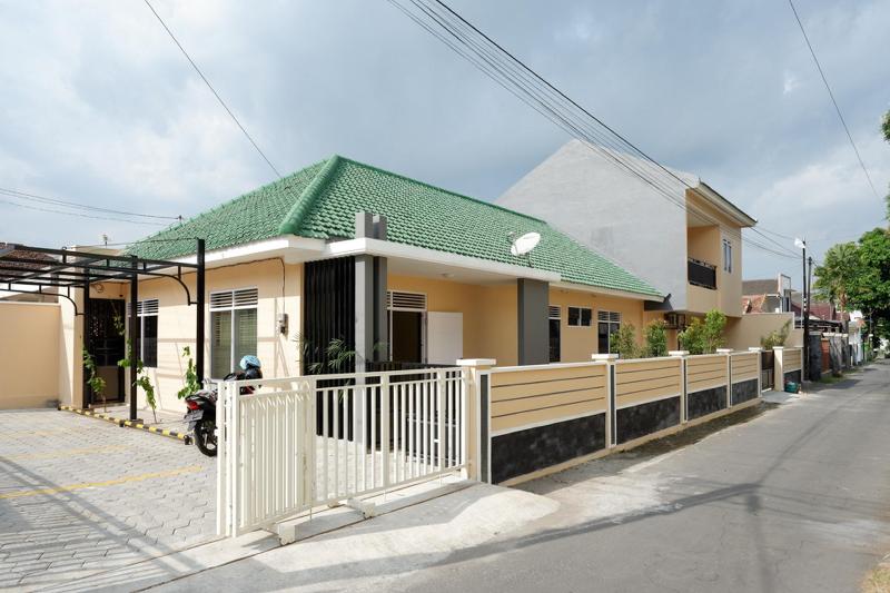 בית מלון כפרי Reddoorz Near Gejayan 3