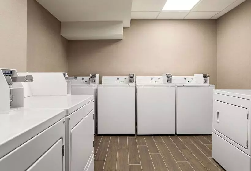 هتل Residence Inn By Marriott New York Jfk Airport