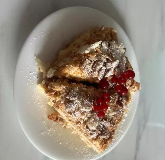 هتل Shushabandi Kazbegi