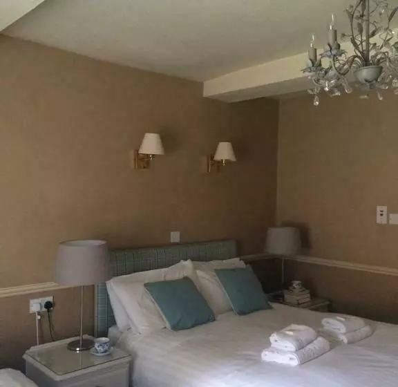 Hotelli Ye Old Boote Inn