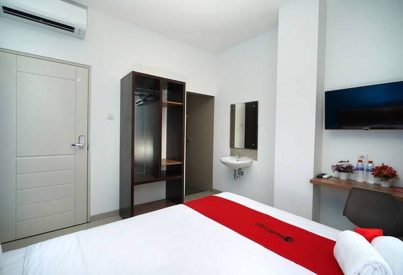 פנסיון Reddoorz Plus @ Terban Residence