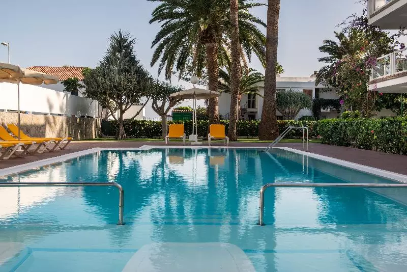 Apartamentos Montemayor