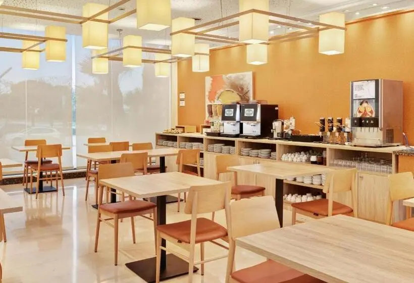 B&B HOTEL Tarragona Valls