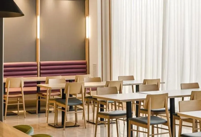 B&B HOTEL Tarragona Valls