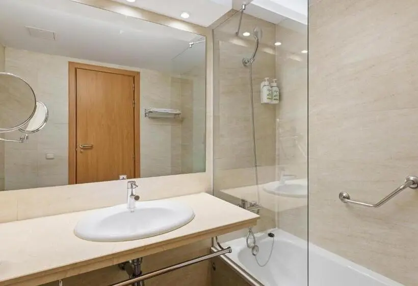 B&B HOTEL Tarragona Valls