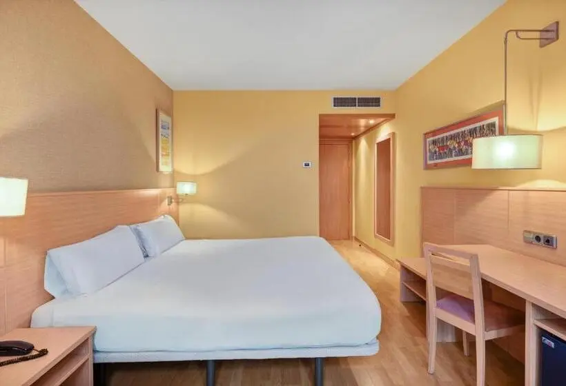 B&B HOTEL Tarragona Valls