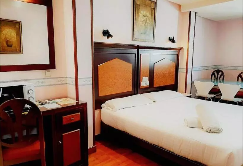 فندق فئة نجمة واحدة Hosteria Sara By Gaiarooms