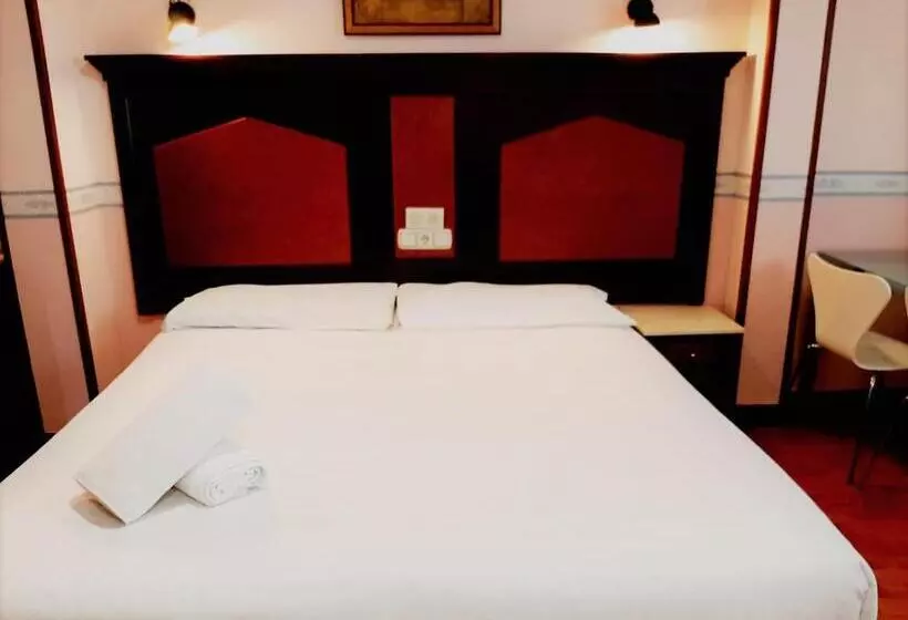 فندق فئة نجمة واحدة Hosteria Sara By Gaiarooms