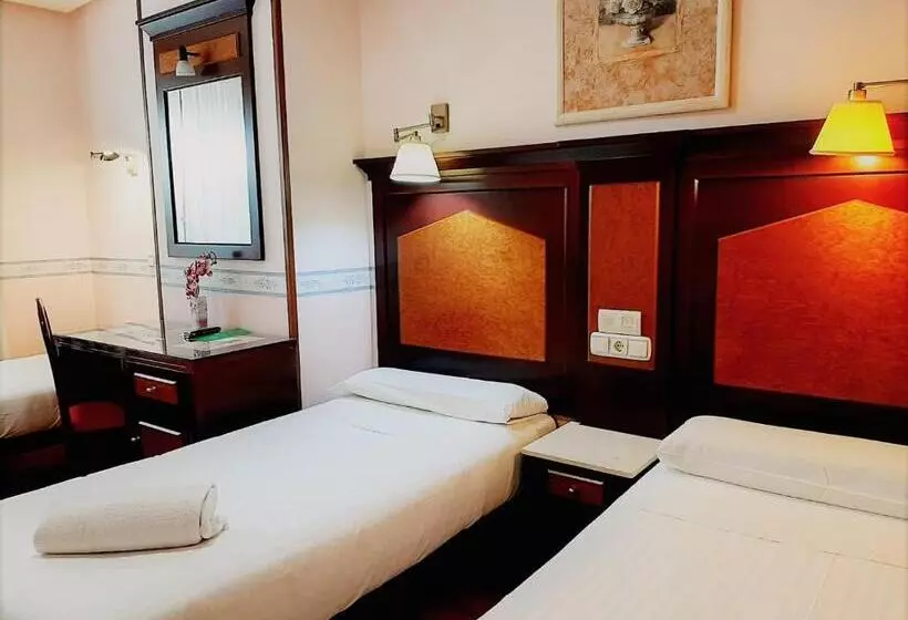 فندق فئة نجمة واحدة Hosteria Sara By Gaiarooms