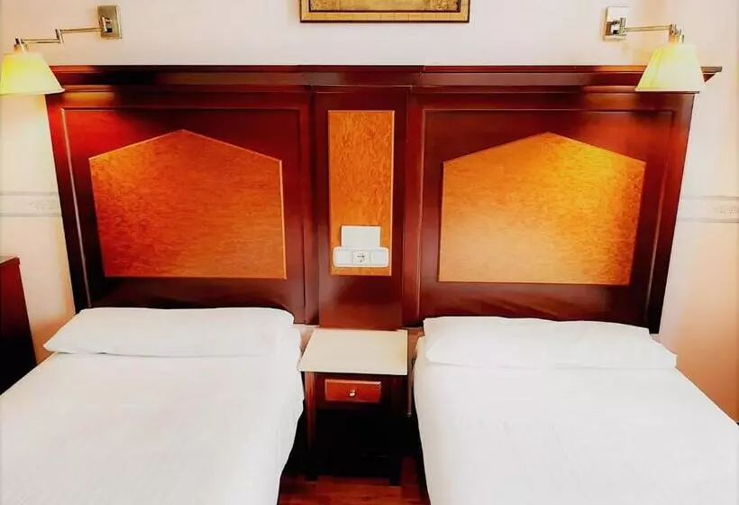 فندق فئة نجمة واحدة Hosteria Sara By Gaiarooms