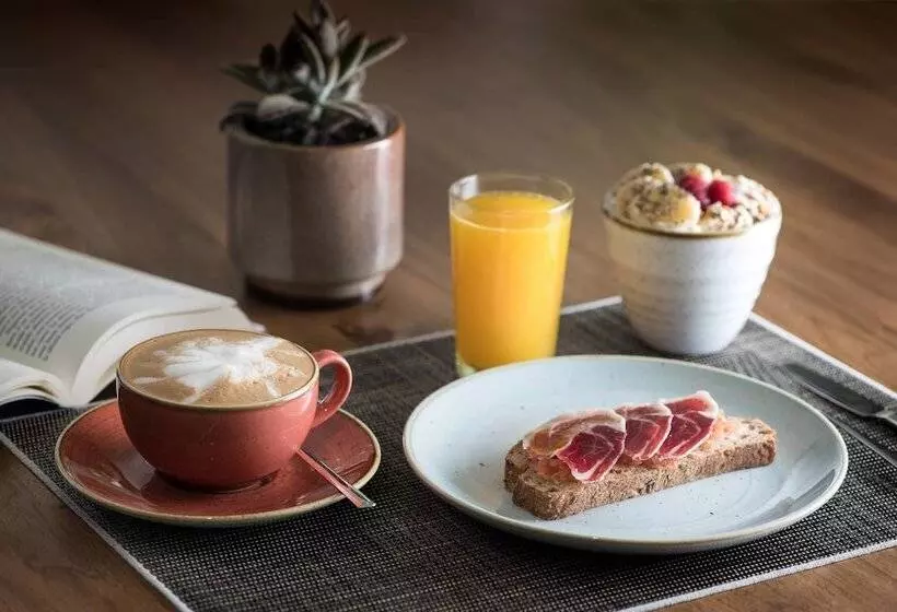 Ac Hotel Burgos By Marriott