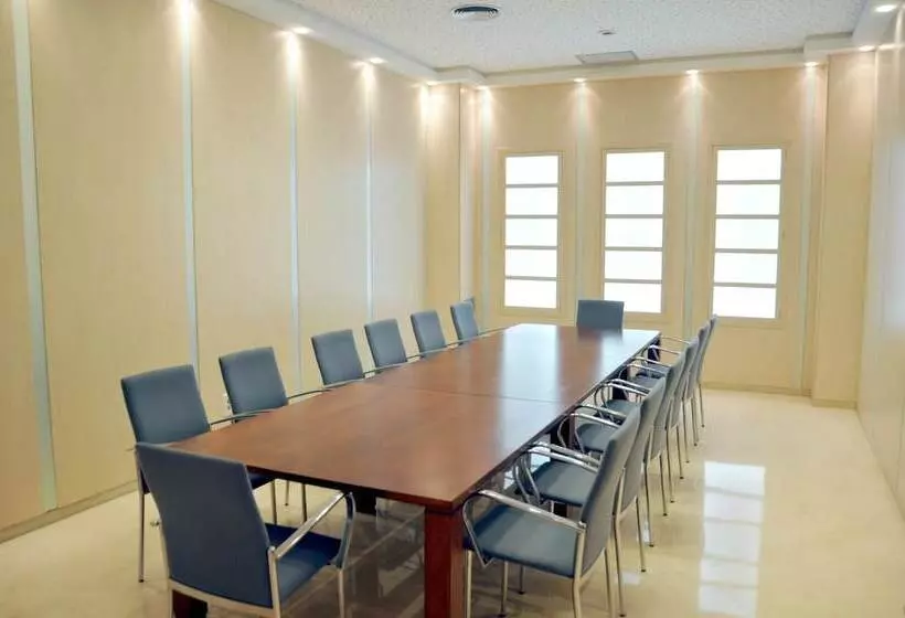 فندق Class Valls