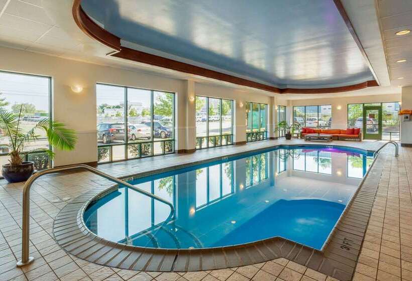 هتل Comfort Inn & Suites Logan International Airport