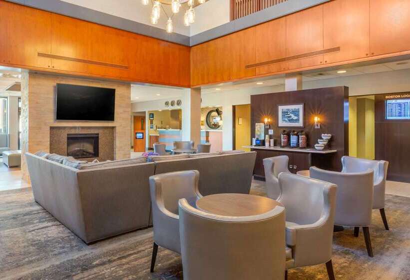 هتل Comfort Inn & Suites Logan International Airport