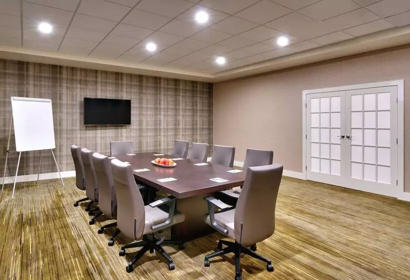 Hotelli Courtyard By Marriott Charlotte Airport/billy Graham Parkway