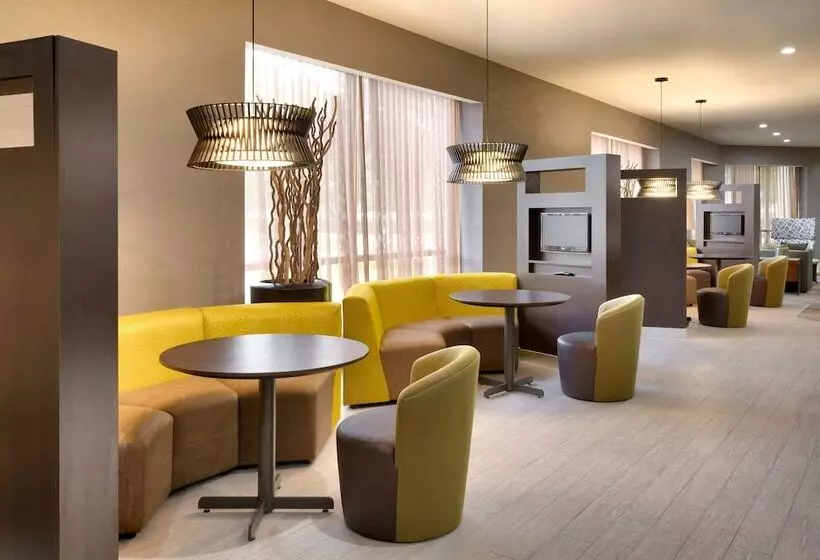 Hotelli Courtyard By Marriott Charlotte Airport/billy Graham Parkway