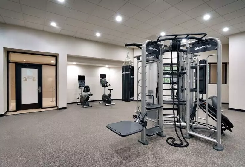 Hotelli Courtyard By Marriott Charlotte Airport/billy Graham Parkway