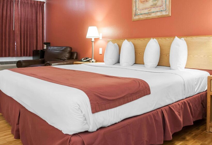 فندق Econo Lodge Old Town