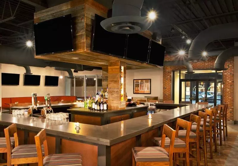 בית מלון כפרי Four Points By Sheraton Cleveland Airport