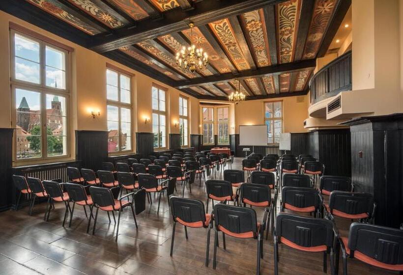 בית מלון כפרי Great Polonia Wrocław Tumski