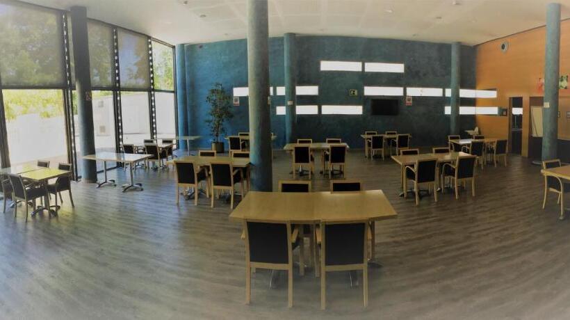 هتل Holiday Inn Express Molins De Rei, An Ihg